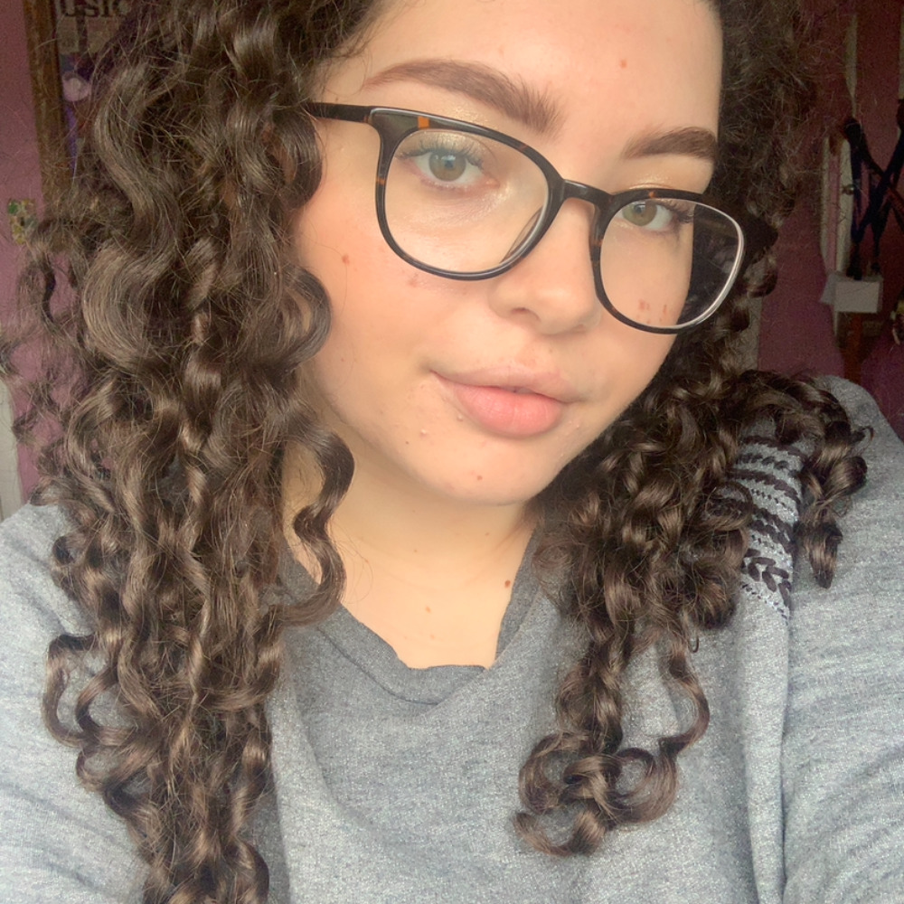 Meet your Posher, Julia